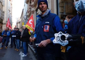 Les salariés de la SAM au pied du mur