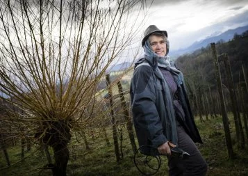 Au domaine Latapy, Irène Guilhendou a choisi de cultiver le Jurançon en bio