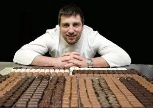 Le pâtissier columérin Stéphane Larré se lance de nouveaux défis