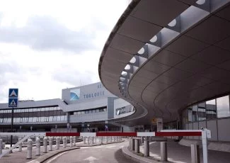 Transport aérien : l'aéroport Toulouse-Blagnac redécolle prudemment
