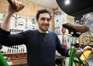 Depuis Toulouse, le vélociste Monsieur Pignon Madame Guidon roule sur le succès