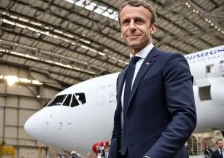 Politique fiction : quand Emmanuel Macron pose pour Open AI à Toulouse