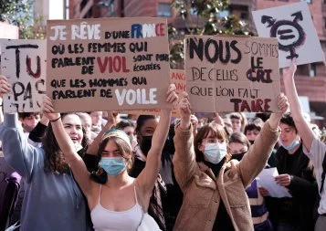 Manifestation à Toulouse : Sororité not sorry