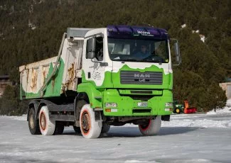 Depuis Castres, Sebeltech enfile des chaussettes à neige aux pneus des camions
