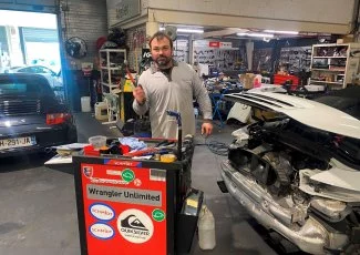 4/8. Reconversion : Nicolas Mas, ou comment « Le Bus » est devenu mécano