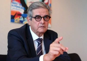 Covid-19. Georges Méric tacle la gestion de crise d'Emmanuel Macron