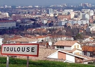 Immobilier : les prix doivent-ils baisser à Toulouse ?