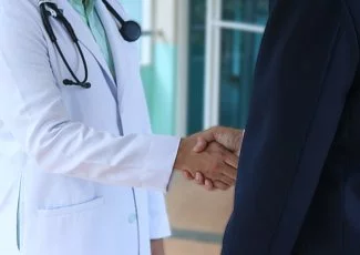 6/8. Santé mentale en entreprise : un enjeu crucial pour les médecins du travail
