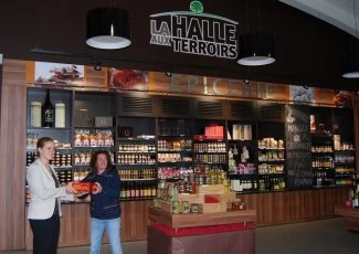 Gaillac. La Poste livre l'épicerie de la Halle aux terroirs