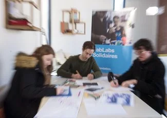 Toulouse : la Fondation Orange invite les jeunes à se réaliser grâce aux FabLabs