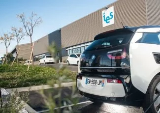 France Bleu Hérault. Les bornes de recharge électriques d'IES Synergy, actrices du plan de relance