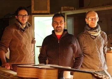 Écho d'artistes à Fronton, l'âme de la guitare Archtop